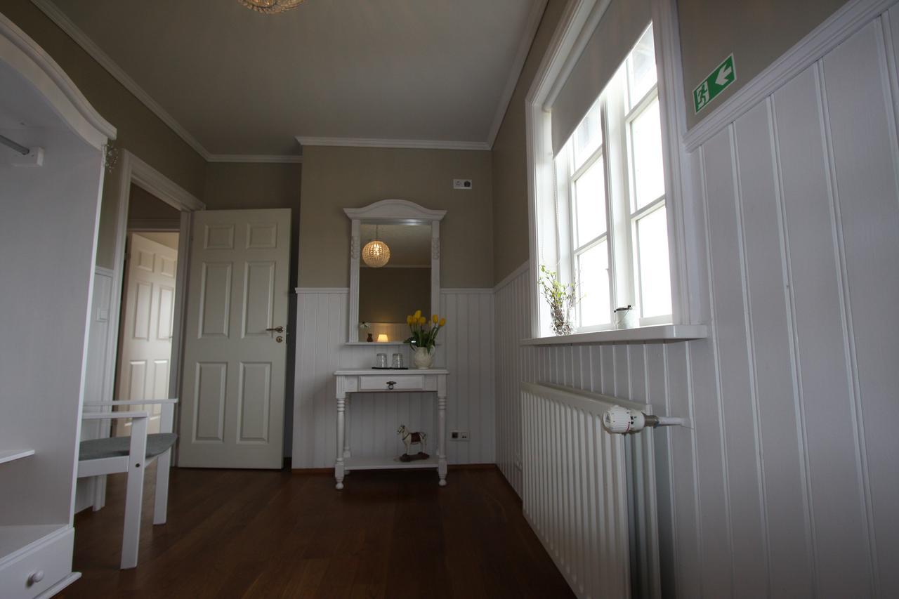 Asar Guesthouse Eyjafjaroarsveit Exteriör bild